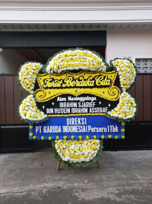Papan Bunga Duka di Ratu Agung